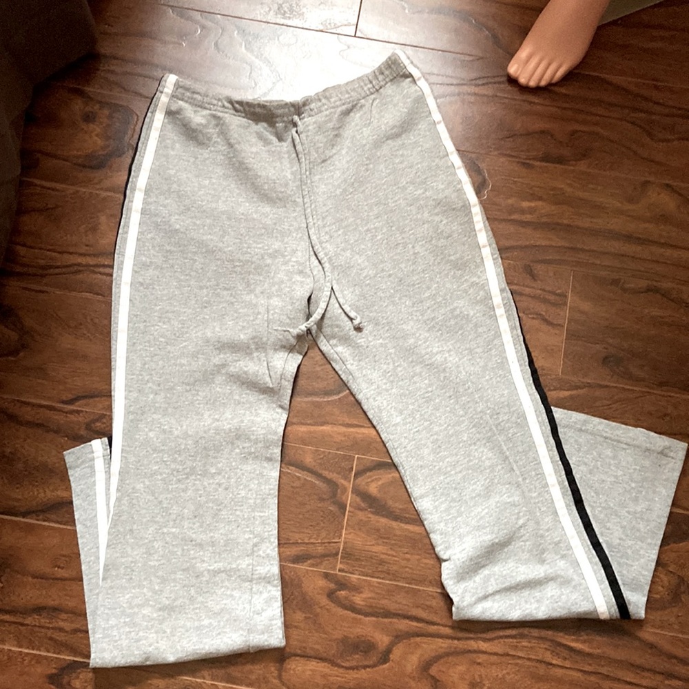 Cute striped active wear pant in size S